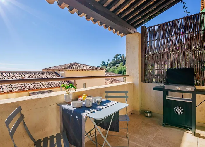 Holiday home Le Bougainvillier By Interhome